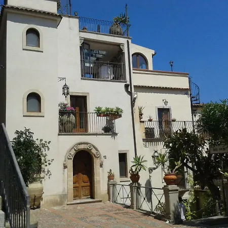 Varò * Taormina