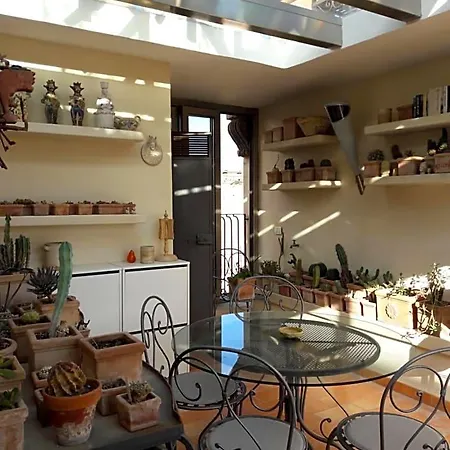 住宿加早餐酒店 Varo 陶尔米纳
