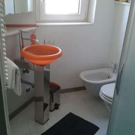 Varo לינה וארוחת בוקר טאורמינה